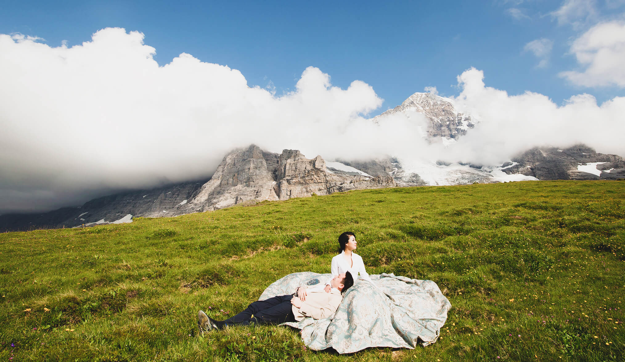 couple pre wedding photoshoot